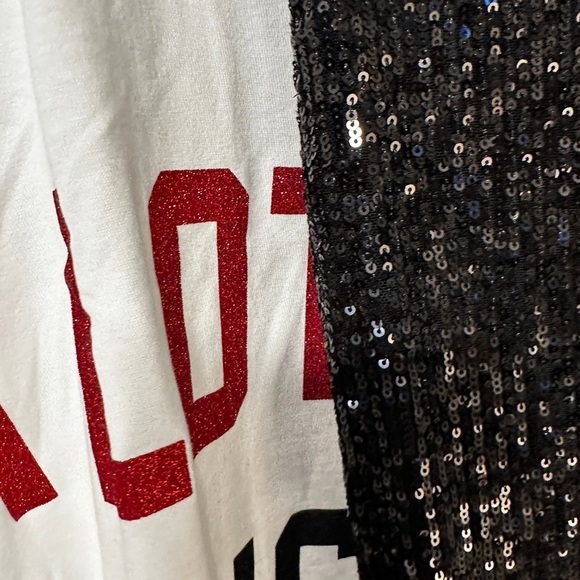 Taylor Swift Set Sequin skirt + A LOT GOING ON AT THE MOMENT Halloween Costume - Picture 4 of 10